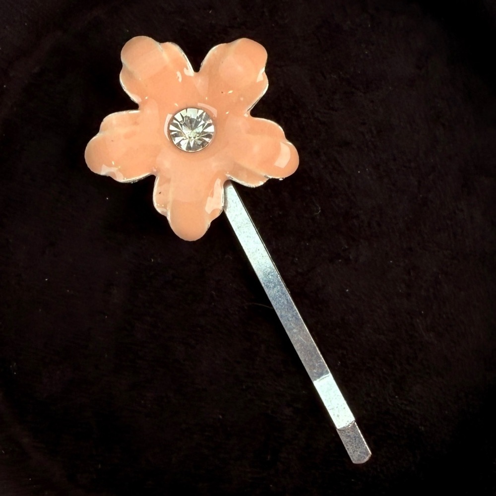 Silvertone pretty flower, flower bling enamel hairpin